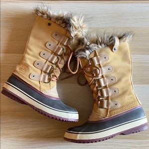 Sorel Joan of Arctic Waterproof Winter Boots sz 8